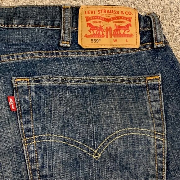 Men’s Red Tag | Levi  559 Distressed Jean 36Wx 38L - Picture 2 of 7